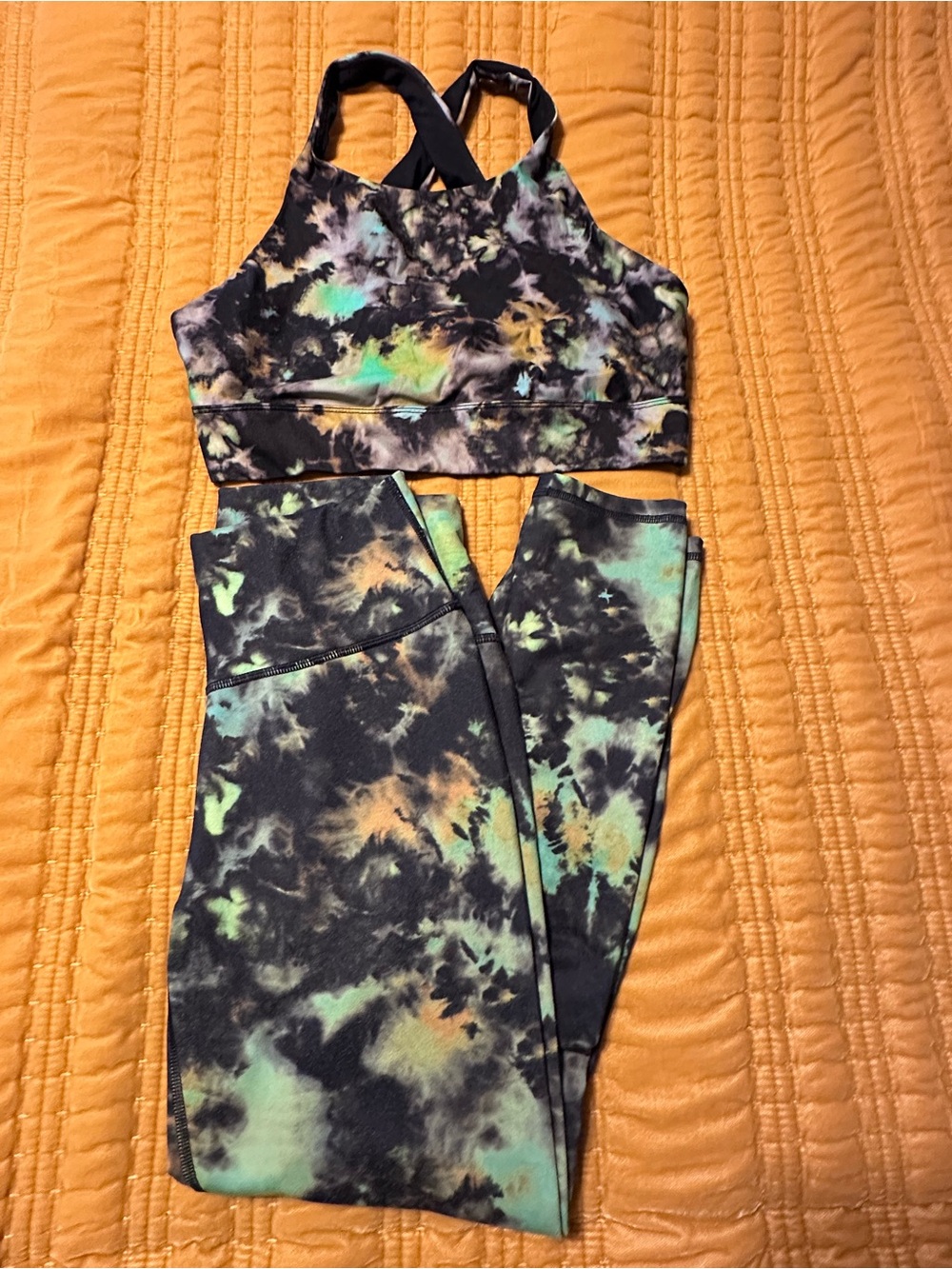 Fabletics Black Multi Tie-Dye High-Waist Leggings & Crossback Sports Bra Set